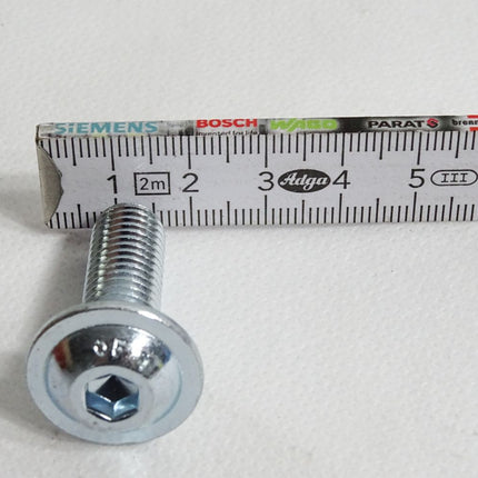 Würth Schrauben abgeflachtem Halbrundkopf Bund 010.9 M10x30 0060001030 /97 Stück - Maranos.de
