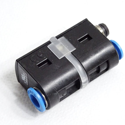 Festo Drucksensor 529027 SDE5-B2-NF-Q6-V-M8 / Neu - Maranos.de