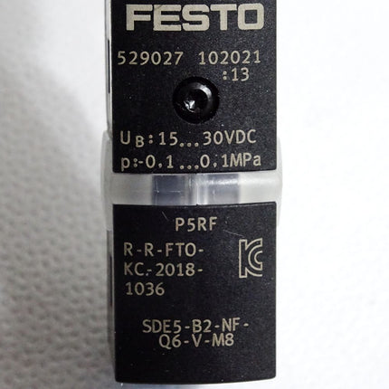 Festo Drucksensor 529027 SDE5-B2-NF-Q6-V-M8 / Neu - Maranos.de