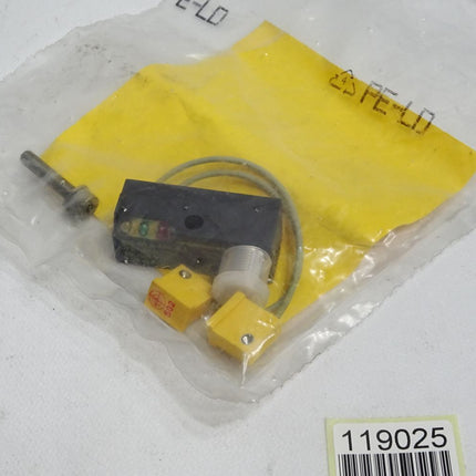 Turck Induktiver Sensor Ni2-Q9,5-AP6-0,1-FS4.4X3/S304 1650060 / Neu OVP - Maranos.de