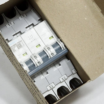 Siemens 5SJ4320-7HG42 Leitungsschutzschalter / Neu OVP