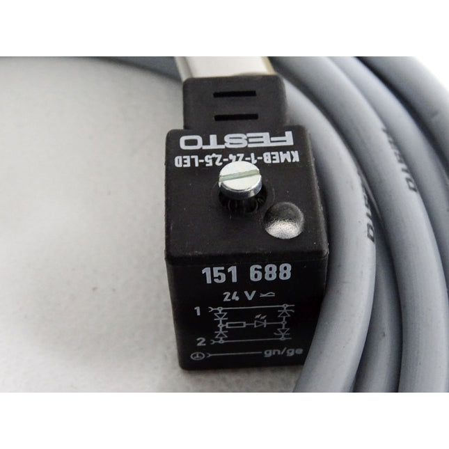 Festo Steckdosenleitung. KMEB-1-24-2.5-LED 151688 / Unbenutzt - Maranos.de