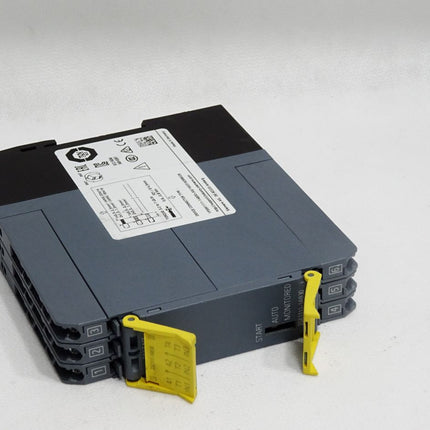 Siemens SIRIUS Sicherheitsschaltgerät 3SK1111-1AB30