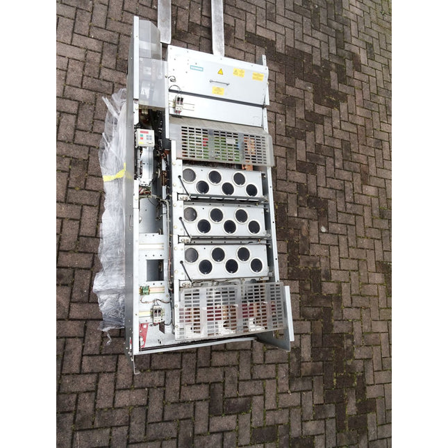 Siemens Simovert Frequenzumrichter 6SE7035-1EK60-Z G43 G91 6SE7038-6GL84-1BG2