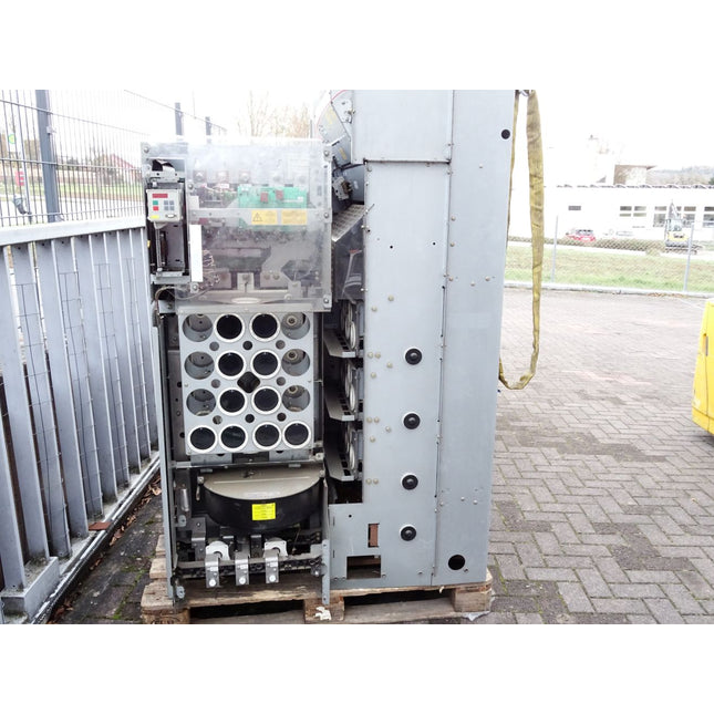 Siemens Simovert Frequenzumrichter 6SE7032-6EG60-Z G91
