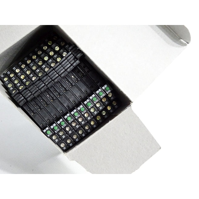 Finder Sockel 93.01.0.240 / Inhalt:10 Stück / Neu OVP