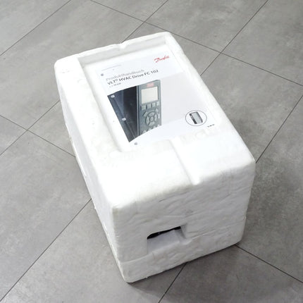 Danfoss VLT HVAC Drive 131F6632 FC-102P18KT4E20H1 18.5kW / Neu OVP