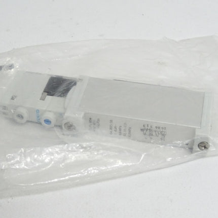 Festo Magnetventil VUVG-B14-M52-MZT-F-1T1L-F1A 8150461 / Neu OVP