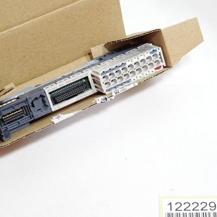 Siemens ET200SP BU 6ES7193-6BP00-0DA0 6ES7 193-6BP00-0DA0 / Neu OVP