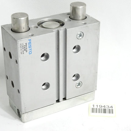 Festo Führungszylinder DFM-32-50-P-A-GF 170858 / Unbenutzt mit Lagerspuren - Maranos.de