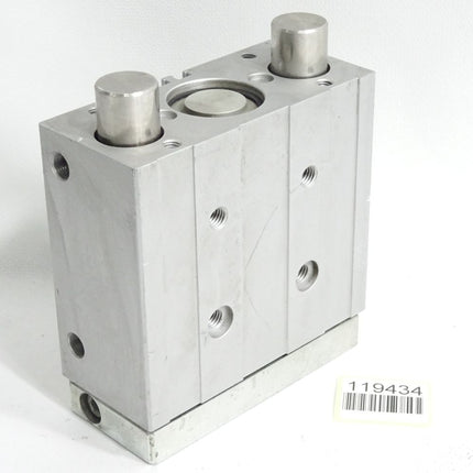 Festo Führungszylinder DFM-32-50-P-A-GF 170858 / Unbenutzt mit Lagerspuren - Maranos.de