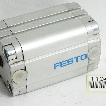 Festo Kompaktzylinder ADVU-40-50-P-A 156547 / Unbenutzt mit Lagerspuren - Maranos.de
