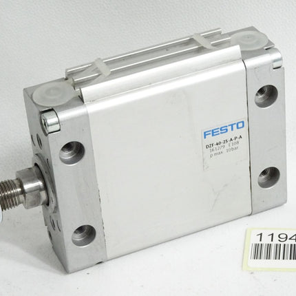 Festo Kompaktzylinder DZF-40-25-A-P-A 161279 / Unbenutzt mit Lagerspuren - Maranos.de