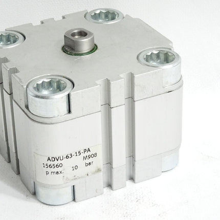 Festo Kompaktzylinder ADVU-63-15-P-A 156560 / Unbenutzt mit Lagerspuren - Maranos.de
