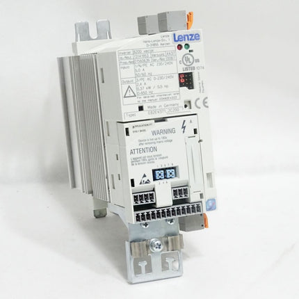 Lenze Inverter 8200 E82EV371_2C200 E82EV371A2C200 13141953 0.37kW / Neuwertig