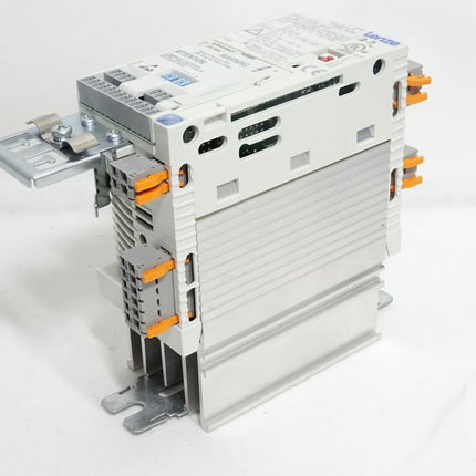 Lenze Inverter 8200 E82EV371_2C200 E82EV371A2C200 13141953 0.37kW / Neuwertig
