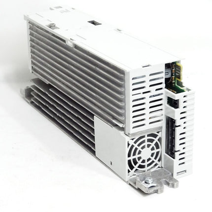 Lenze Power Unit 1.1kW I5DAE211F100100000 13527234 0-400/480VAC / Neuwertig