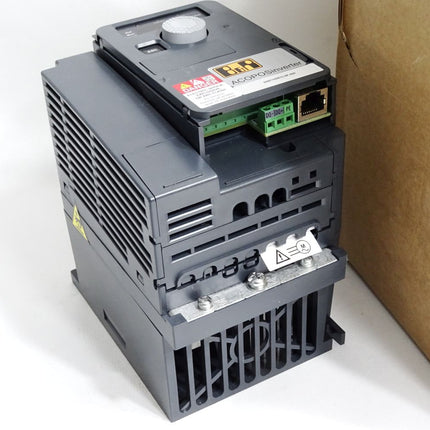 B&R 8I66T400075.0P-000 Rev.C0 0.75kW Base device / Unbenutzt mit Lagerspuren - Maranos.de