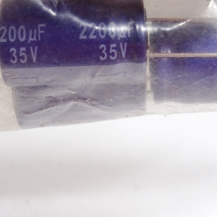 Panasonic Kondensator Elektrolyt 228-6824 2200uF 35VDC / Inhalt:5 Stück /Neu OVP - Maranos.de