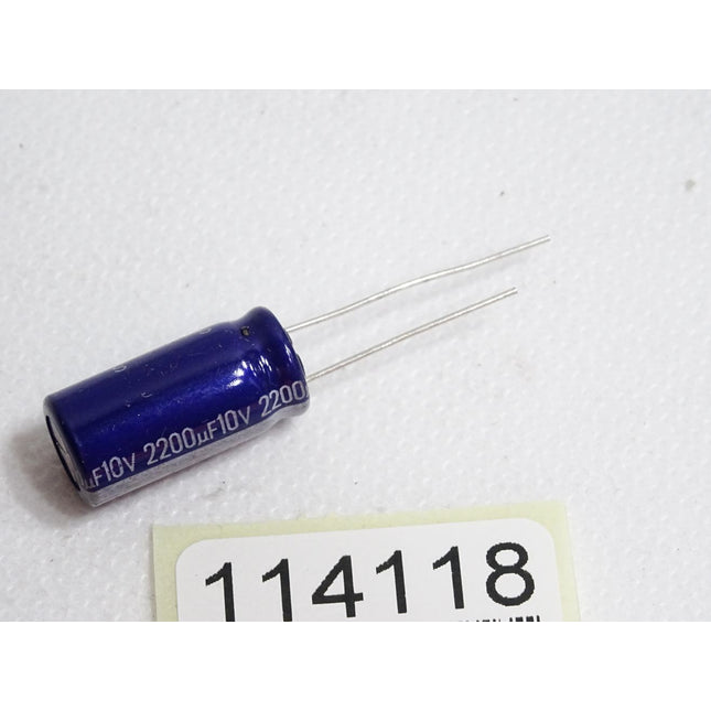 Kondensator 2200uF 10V / Neu - Maranos.de