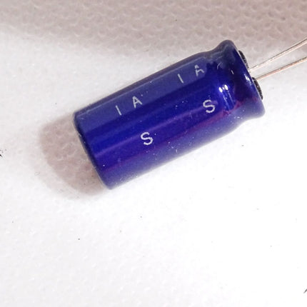 Kondensator 2200uF 10V / Neu - Maranos.de