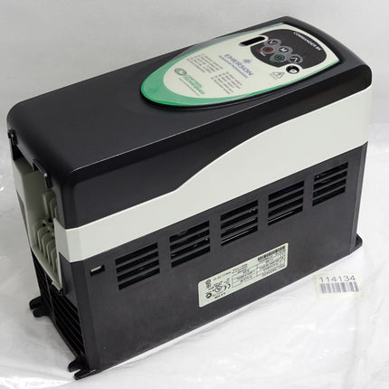 Emerson Control Techniques SKC3400400 4kW 3-Phasen Frequenzumrichter / Neu - Maranos.de