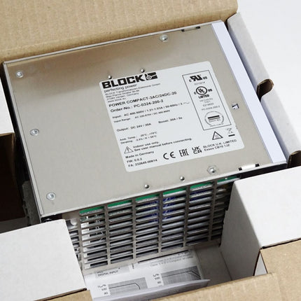 Block PC-0324-200-2 Primär getaktetes Schaltnetzteil / Neu OVP - Maranos.de