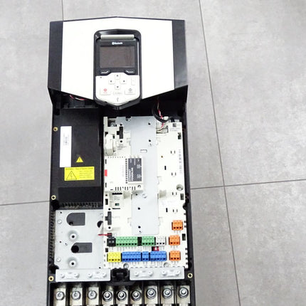 ABB Drive ACS880-01-96A-5 ACS880-01-96A-5+D150+E200+K470 55kW - Maranos.de