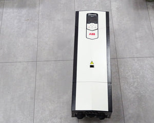 ABB Drive ACS880-01-96A-5 ACS880-01-96A-5+D150+E200+K470 55kW - Maranos.de