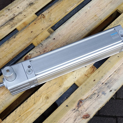 Festo Normzylinder DNC-100-400-PPV-KP 163462 / Unbenutzt mit Lagerspuren - Maranos.de