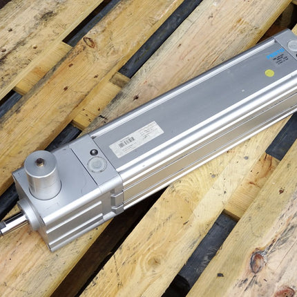 Festo Normzylinder DNC-100-320-PPV-KP 163462 / Unbenutzt mit Lagerspuren - Maranos.de