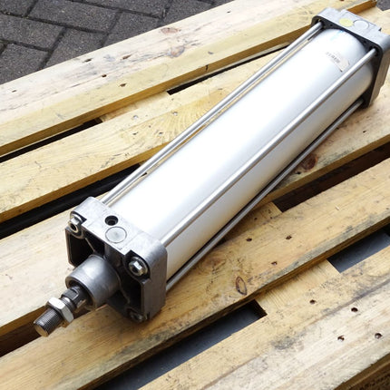 Festo Normzylinder DVG-125-500-PPV 164458 / Unbenutzt mit Lagerspuren - Maranos.de