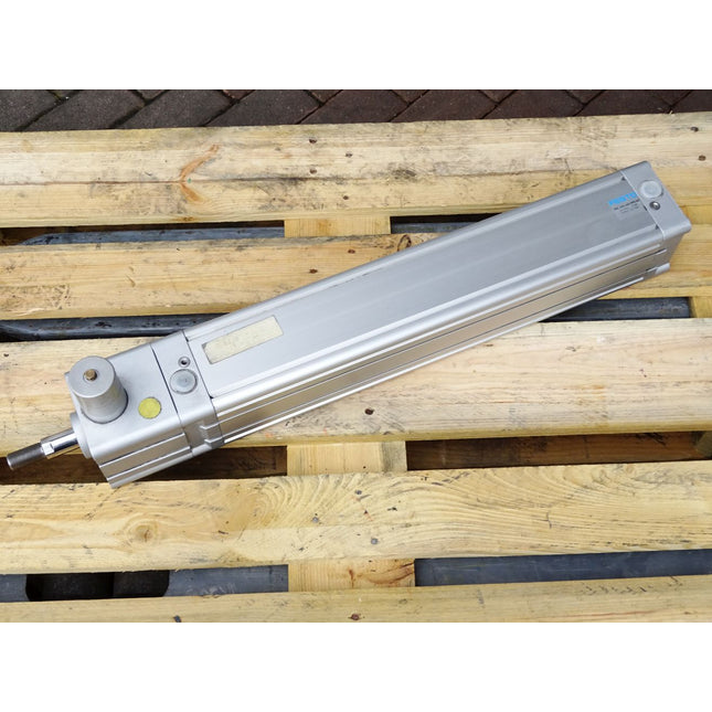 Festo Normzylinder DNC-100-500-PPV-KP 163462 / Unbenutzt mit Lagerspuren