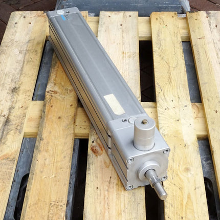 Festo Normzylinder DNC-100-500-PPV-KP 163462 / Unbenutzt mit Lagerspuren - Maranos.de