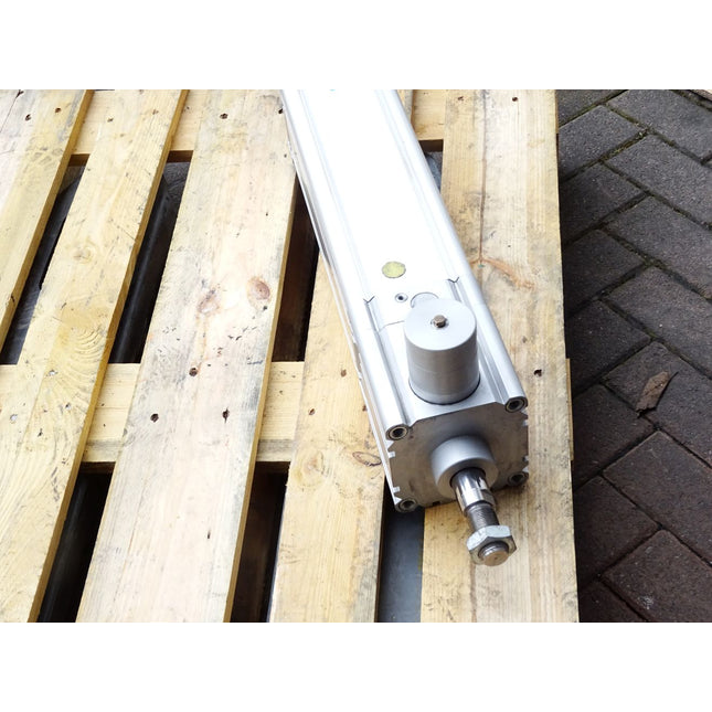 Festo Normzylinder DNC-125-320-PPV-A-KP 163494 / Unbenutzt mit Lagerspuren