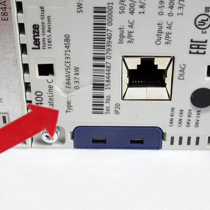 Lenze Inverter Drive E84AVSCE3714SB0 0.37kW + E84AYCERV E84AVSCE3714SB0-Erxxx - Maranos.de