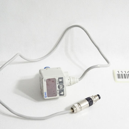 SMC ZSE50F-02-62L-M Digital Pressure Switch - Maranos.de