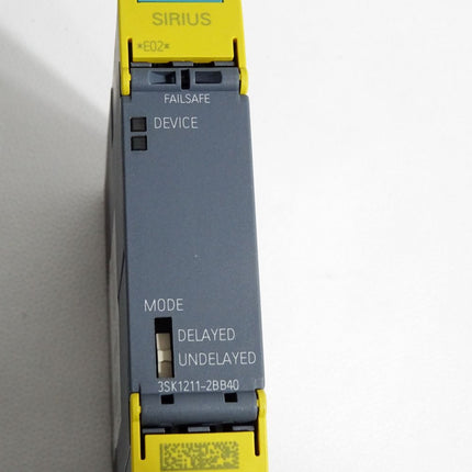Siemens Sirius Sicherheitsschaltgerät 3SK1211-2BB40 / Unbenutzt - Maranos.de
