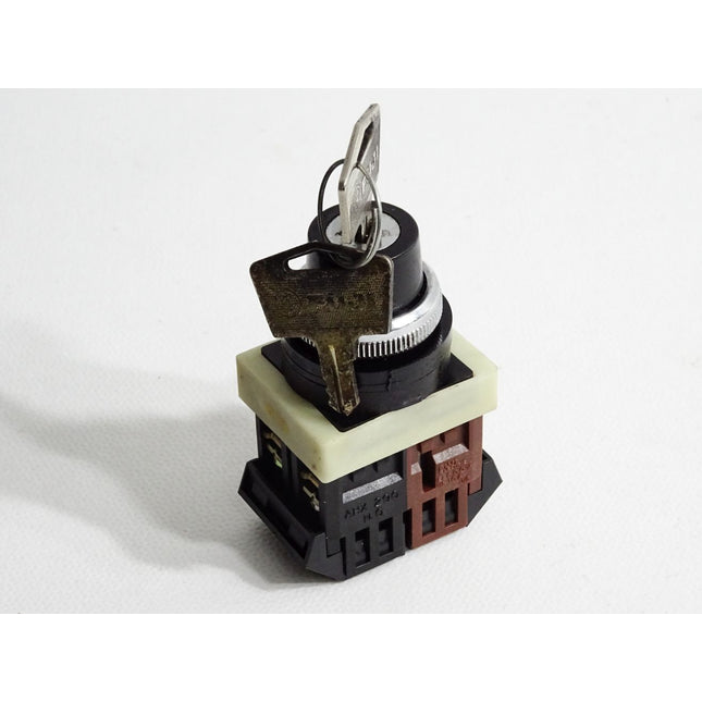 Fuji Electric AH25-J2A Selector Switch - Maranos.de