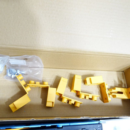 Efen 38500-0000 Inhalt:2 NH Sicherungs-Lastschaltleiste NH-LA-LEI 00N G4 Neu OVP - Maranos.de