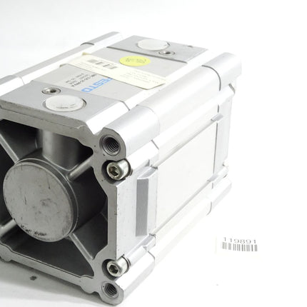 Festo Normzylinder DNC-125-25-PPV-A 163497 / Unbenutzt mit Lagerspuren - Maranos.de