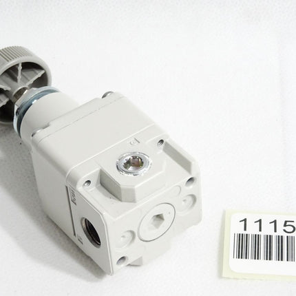 SMC IR1020-F01 Präzisionsdruckregler / Unbenutzt - Maranos.de