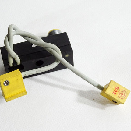Turck Induktiver Sensor Abfrageset Ni2-Q9,5-AP6-0,1-FS4.4X3/S304 1650048