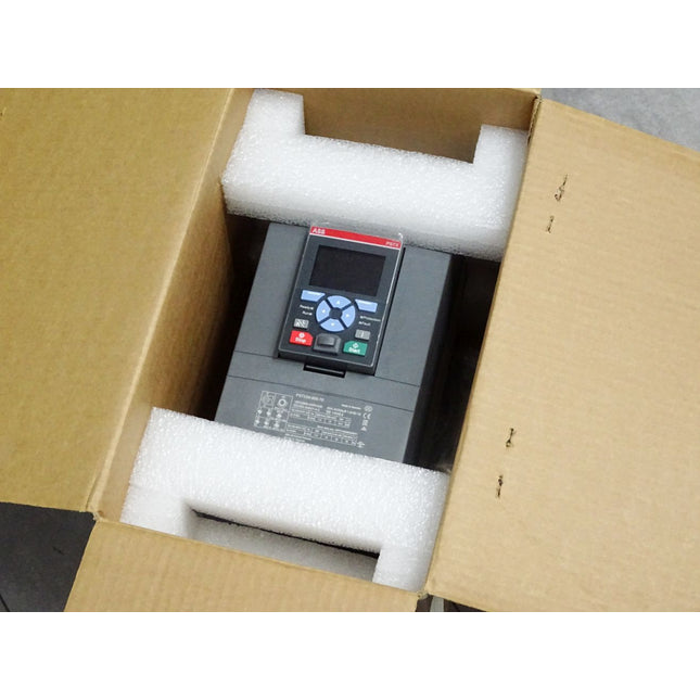 ABB PSTX Softstarter PSTX30-600-70 / Neu OVP