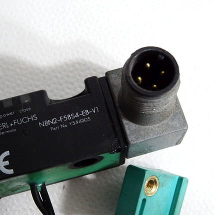 Pepperl+Fuchs Induktiver Sensor Abfrageset NBN2-F58S4-E8-V1 Y54430S