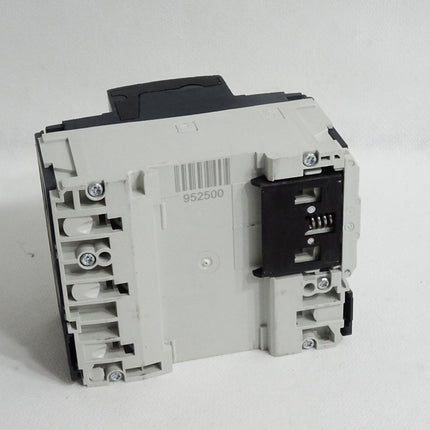 Schneider Electric Leistungsschalter NG125a C125A 4P / Neuwertig