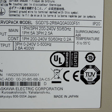 Yaskawa Servopack SGD7S-2R8AQ0A000F51 2.8A 400W - Maranos.de