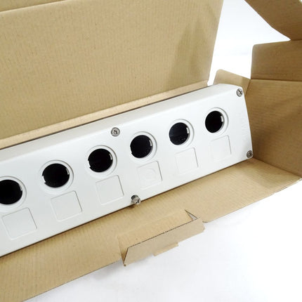 Siemens Gehäuse für Befehlsgeräte 3SB3806-0AA3 3SB3 806-0AA3 / Neu OVP