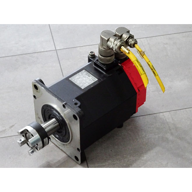 GE Fanuc Servomotor Alpha12/3000 A06B-0143-B077 #7000 2.8kW 3000min-1 - Maranos.de