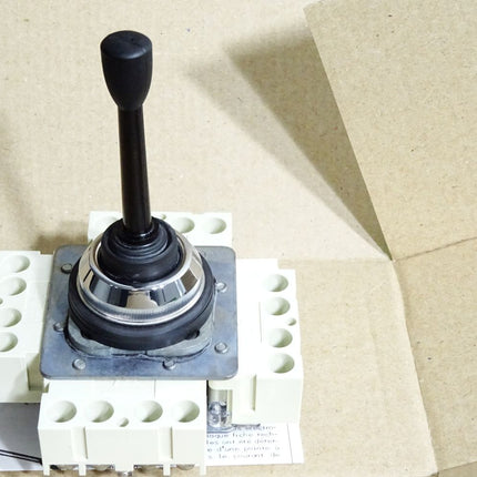 Schneider Electric Joystick-Controller XD2CC1111 031750 / Neu OVP
